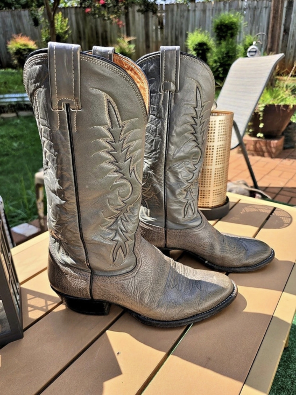 Vintage 1970s/80s Nocona Gray Shrunken Bullhide Cowboy Boots Men's Size 9D.